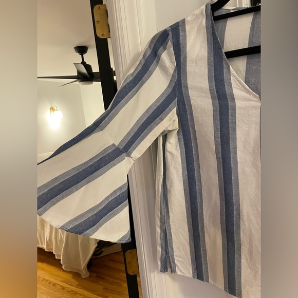 Jane & Delancy - 3/4 Blouse - Picture 2 of 4